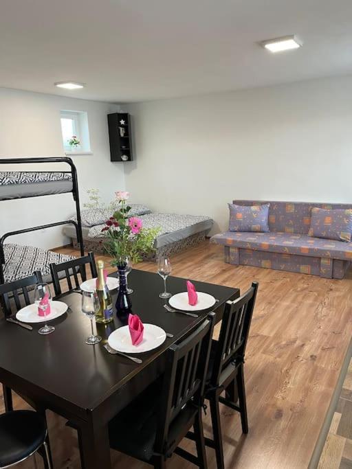 Bekivi Apartmany Dunajská Streda Exteriör bild