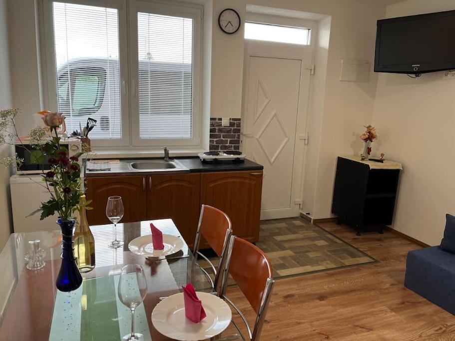 Bekivi Apartmany Dunajská Streda Exteriör bild