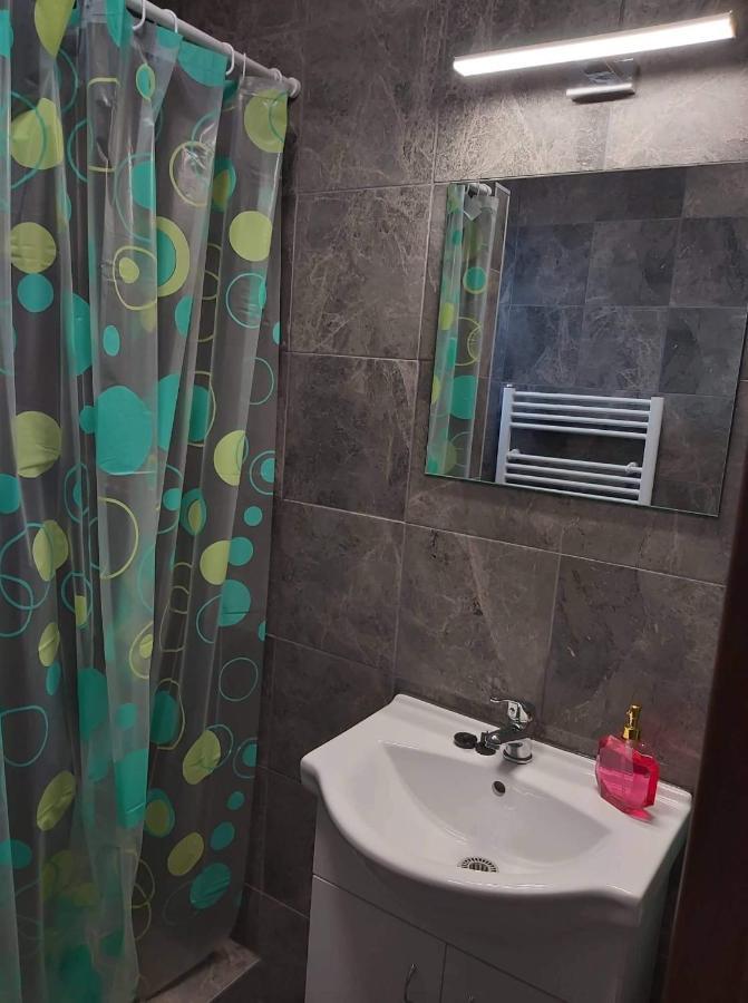 Bekivi Apartmany Dunajská Streda Exteriör bild