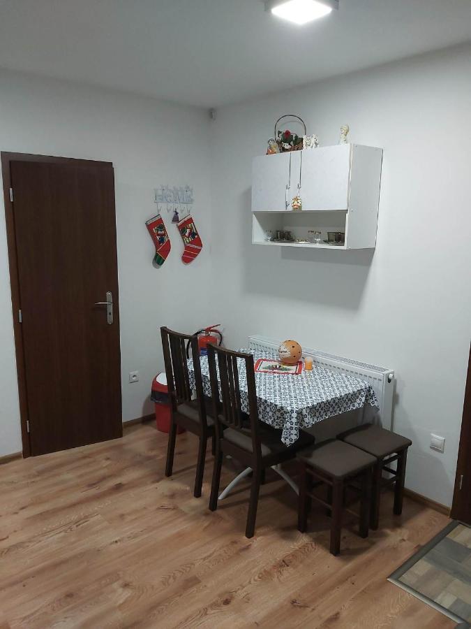 Bekivi Apartmany Dunajská Streda Exteriör bild