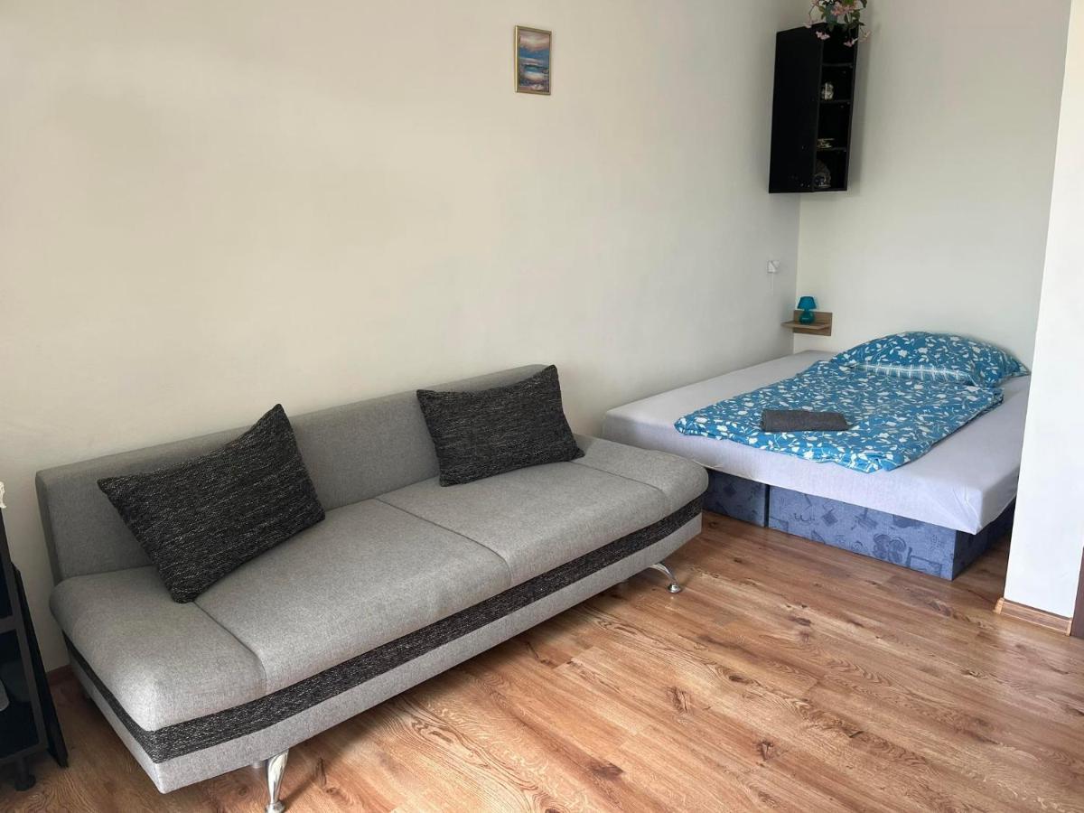 Bekivi Apartmany Dunajská Streda Exteriör bild