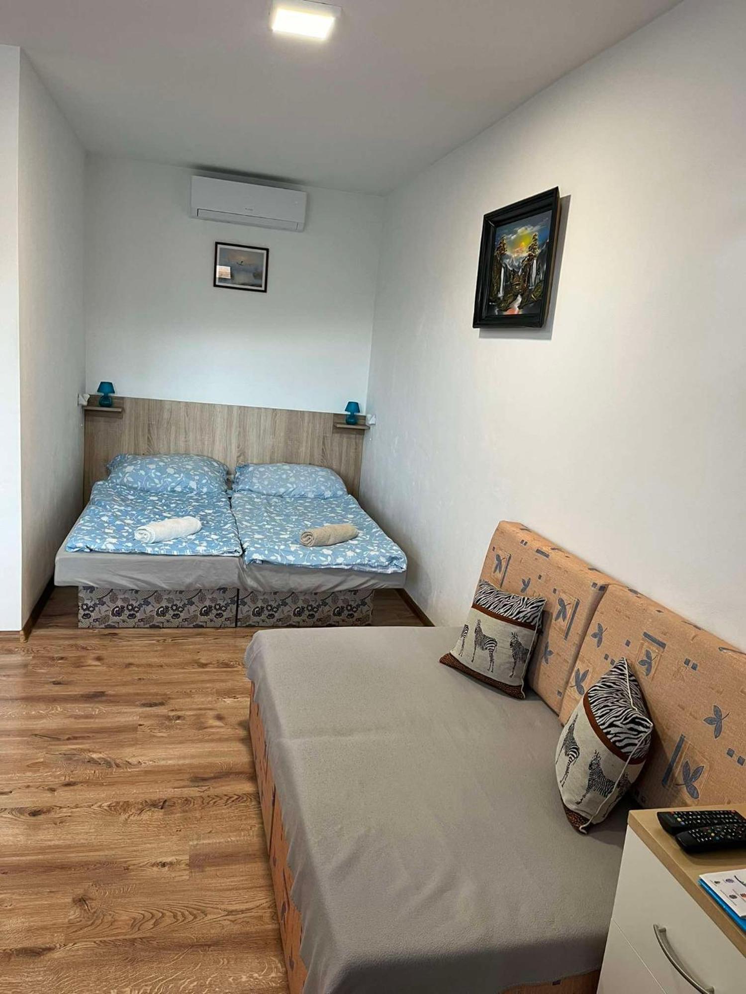Bekivi Apartmany Dunajská Streda Exteriör bild