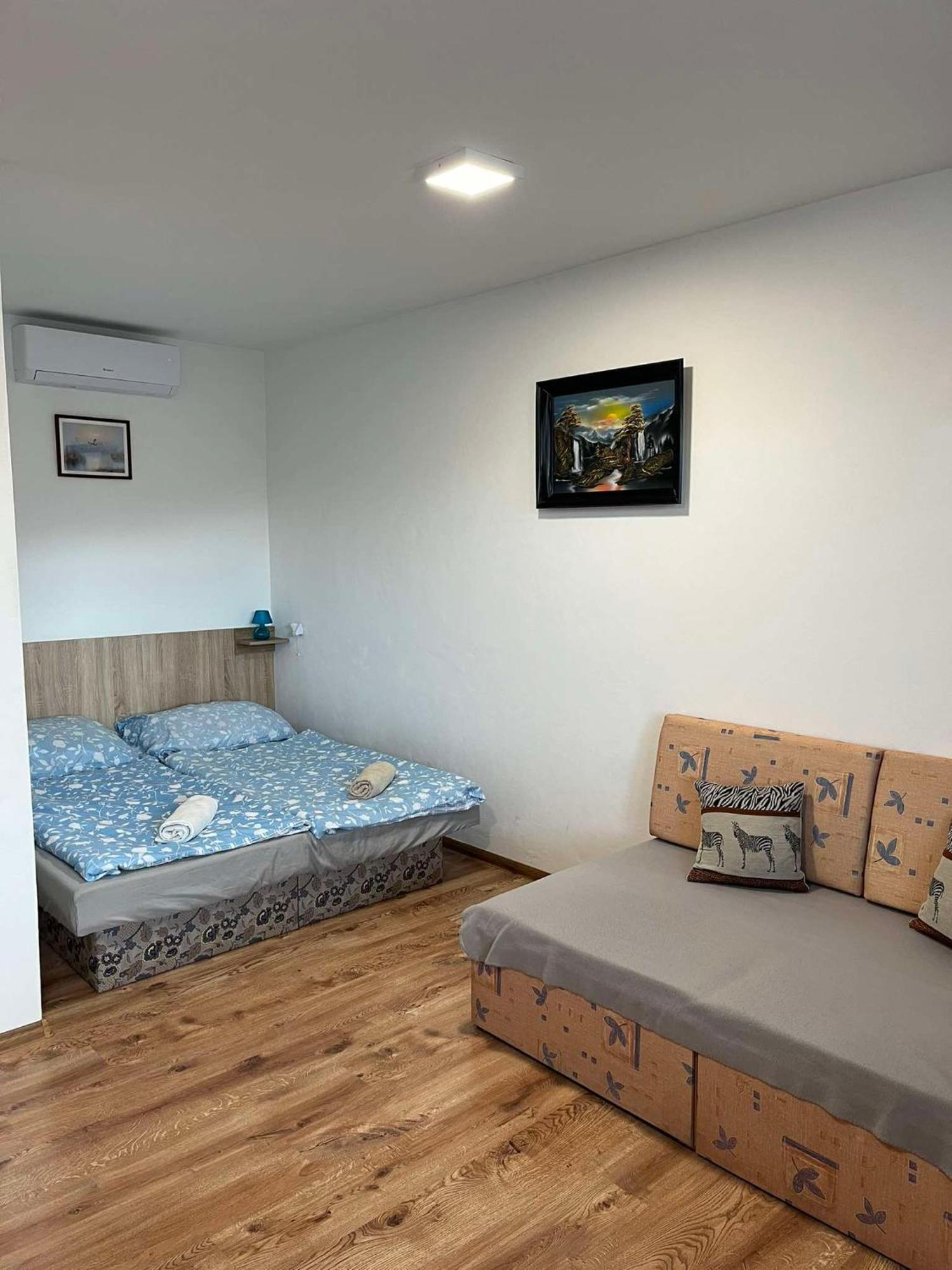 Bekivi Apartmany Dunajská Streda Exteriör bild